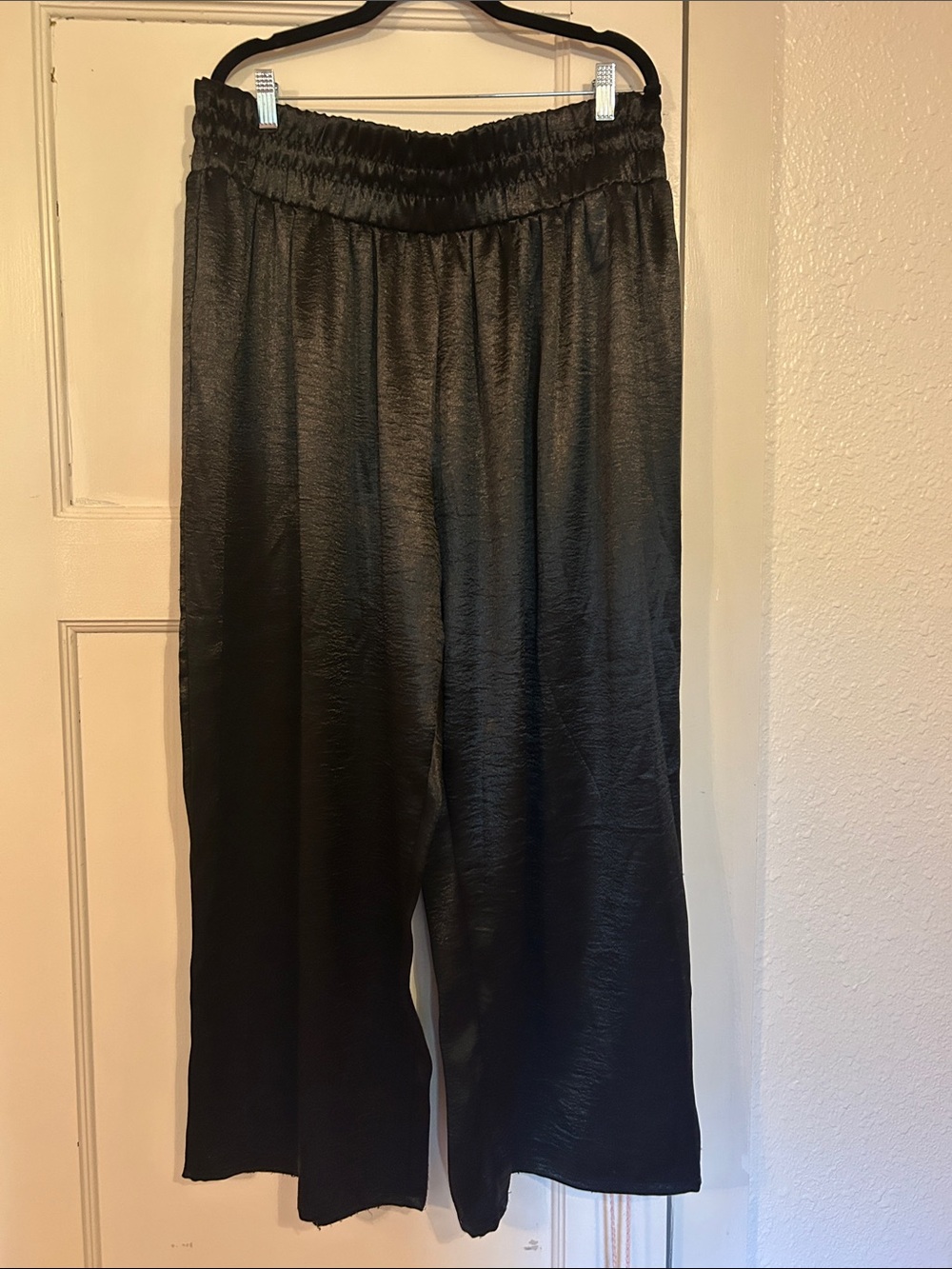 Elegant Wide Leg Satin Pants - Black
